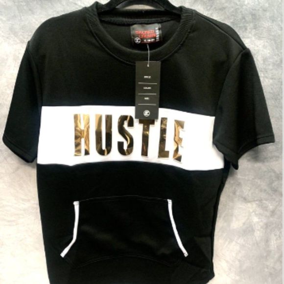 Sacred Crown Boys White Black Sweatshirt Jumper Tops Short Sleeve Size XL 18/20 - Picture 1 of 4